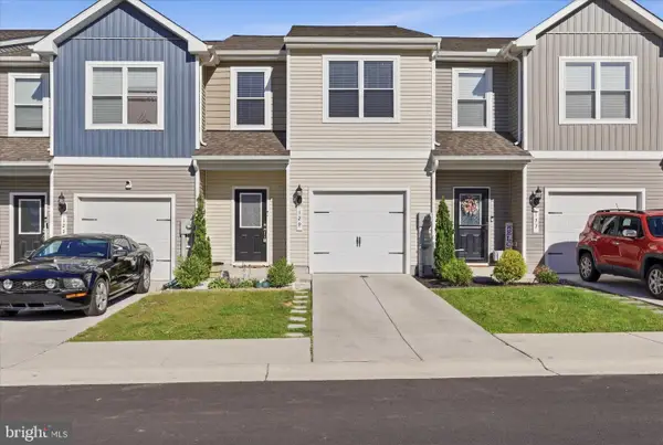 129 Paddington St, FALLING WATERS, WV 25419