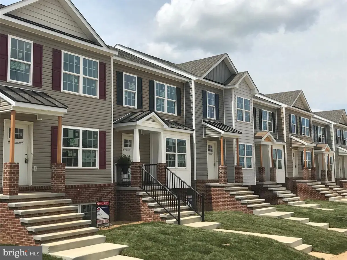 31 Moses Dr, Martinsburg, WV 25405 - #1