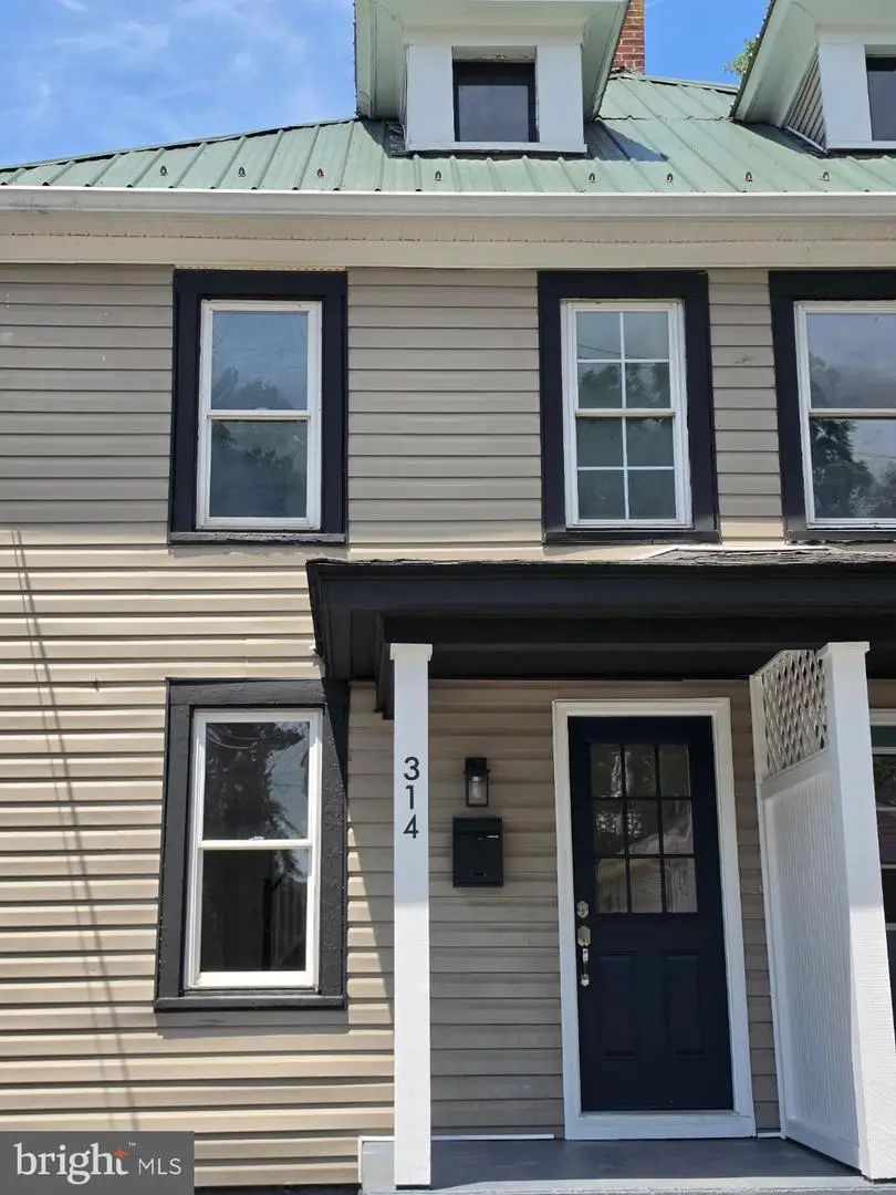 314 Randolph St, Martinsburg, WV 25401 - #2
