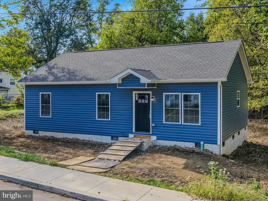 701 Boston St, Martinsburg, WV 25401 - #2