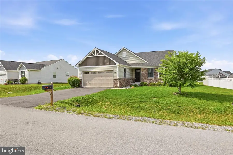 141 Bindweed Ct, Bunker Hill, WV 25413 - #2