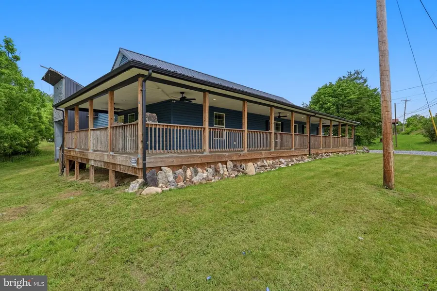 8757 Hedgesville Rd, Hedgesville, WV 25427 - #3