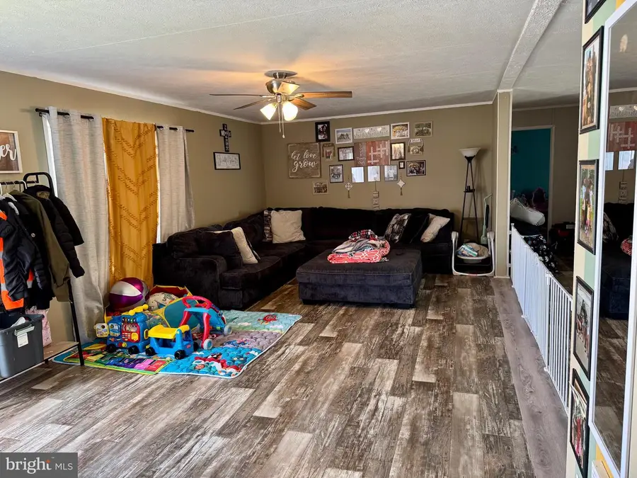 386 Royal Crest Dr, Martinsburg, WV 25405 - #3