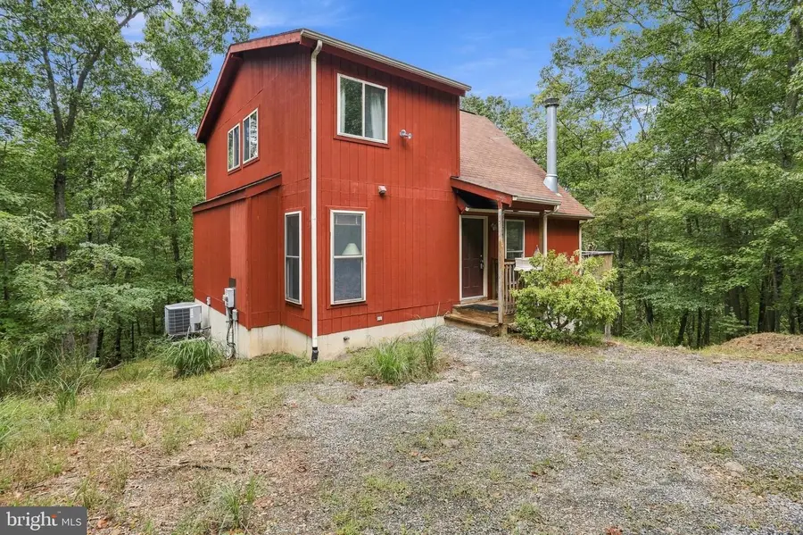204 Toboggan Hill Trl, Hedgesville, WV 25427 - #2