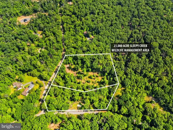 34-35 Maverick Trail, HEDGESVILLE, WV 25427