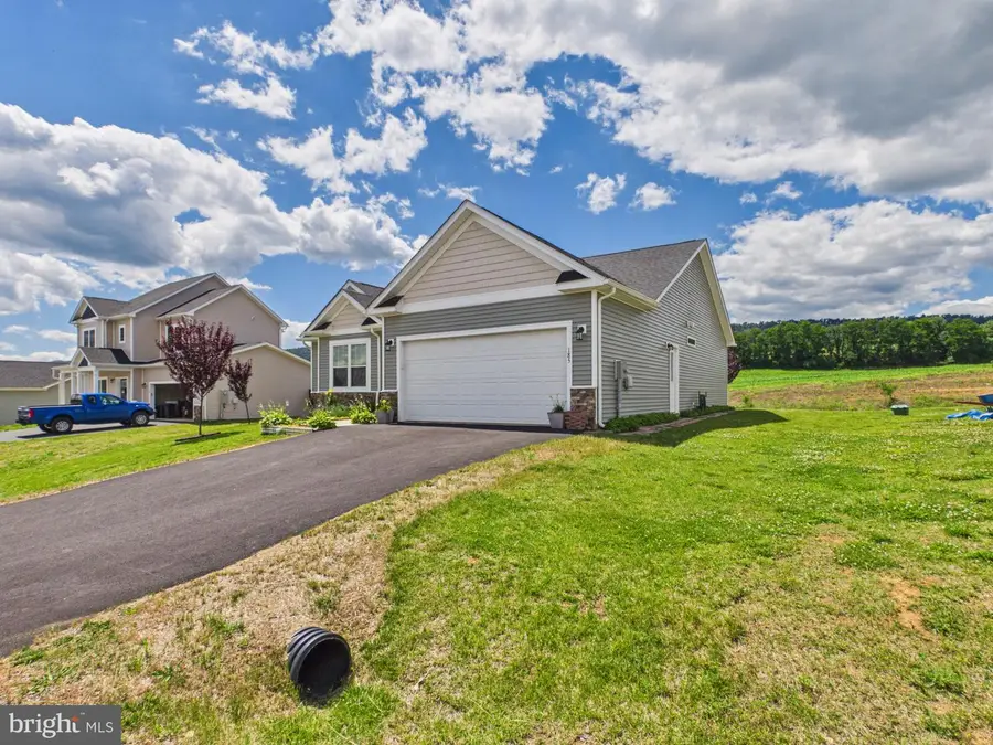 185 Twickenham Dr, Martinsburg, WV 25403 - #3