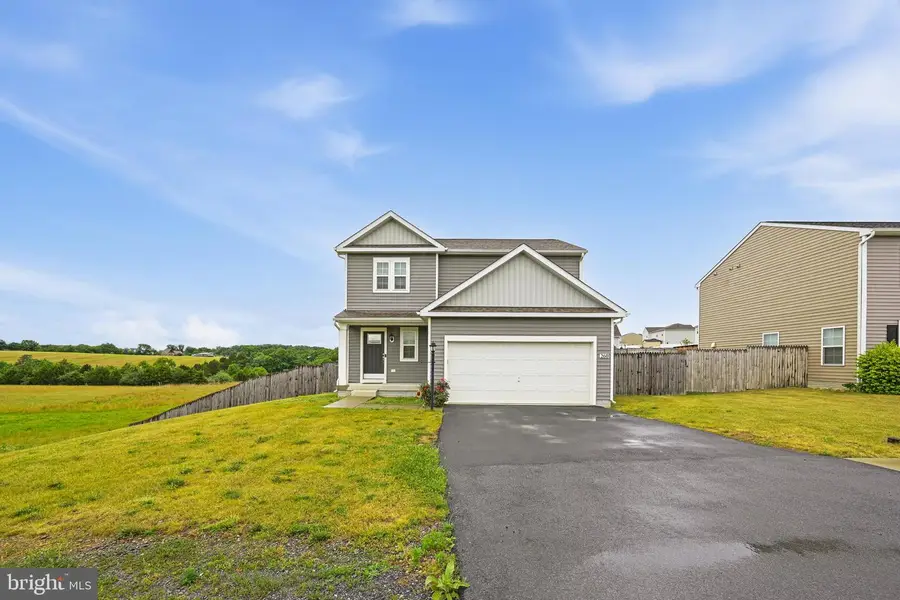 260 Luxor Ct, Bunker Hill, WV 25413 - #2