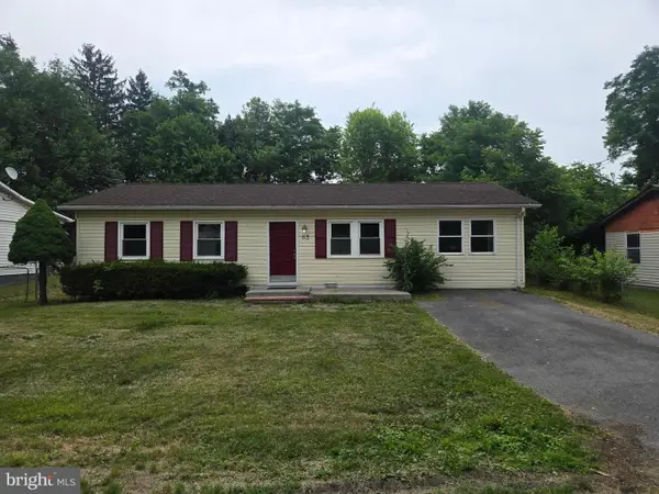 65 Hawthorne Ave, MARTINSBURG, WV 25401