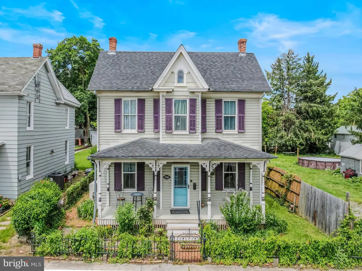 719 S Raleigh St, Martinsburg, WV 25401 - #1