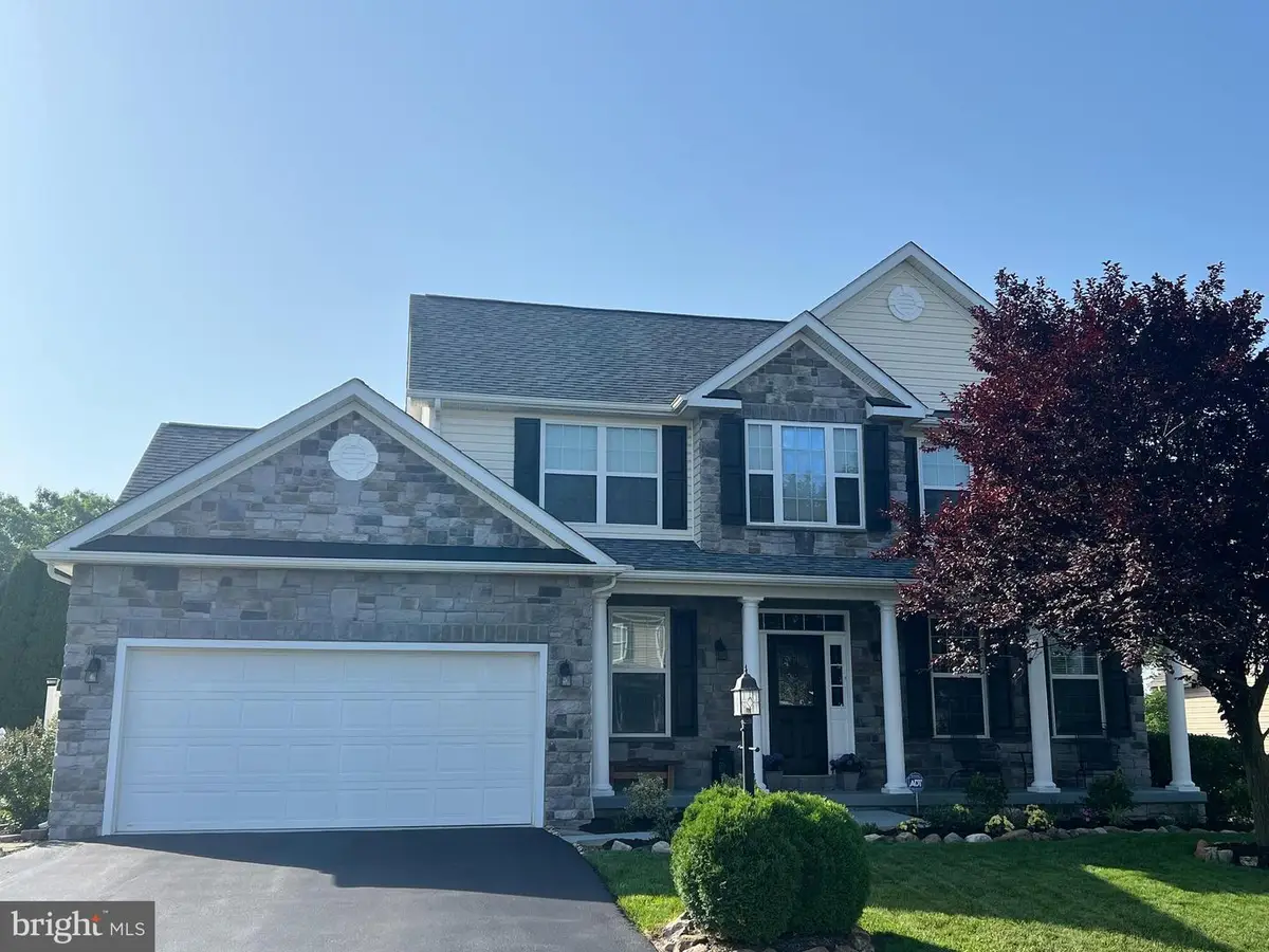 236 Shannon Ct, Inwood, WV 25428 - #1