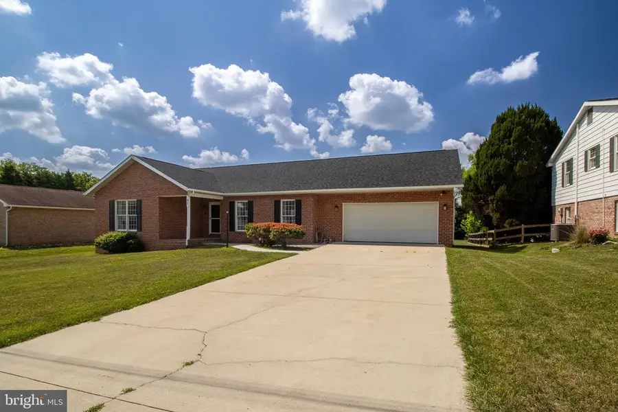 91 Meadowbrook Dr, Martinsburg, WV 25401 - #3
