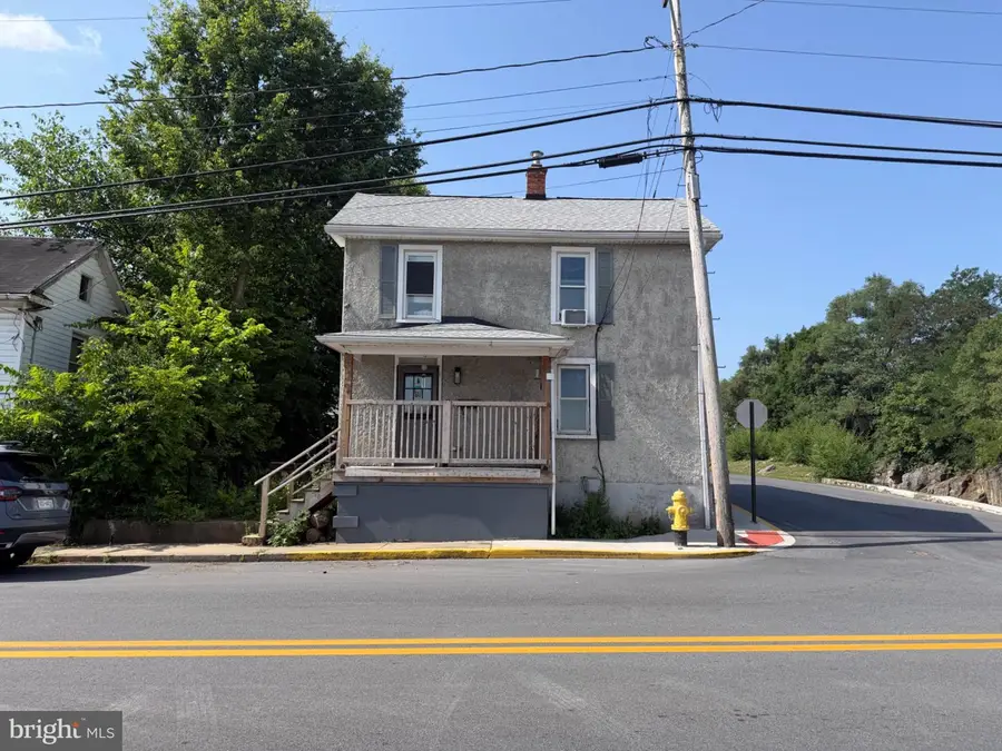 529 W Race St, Martinsburg, WV 25401 - #3