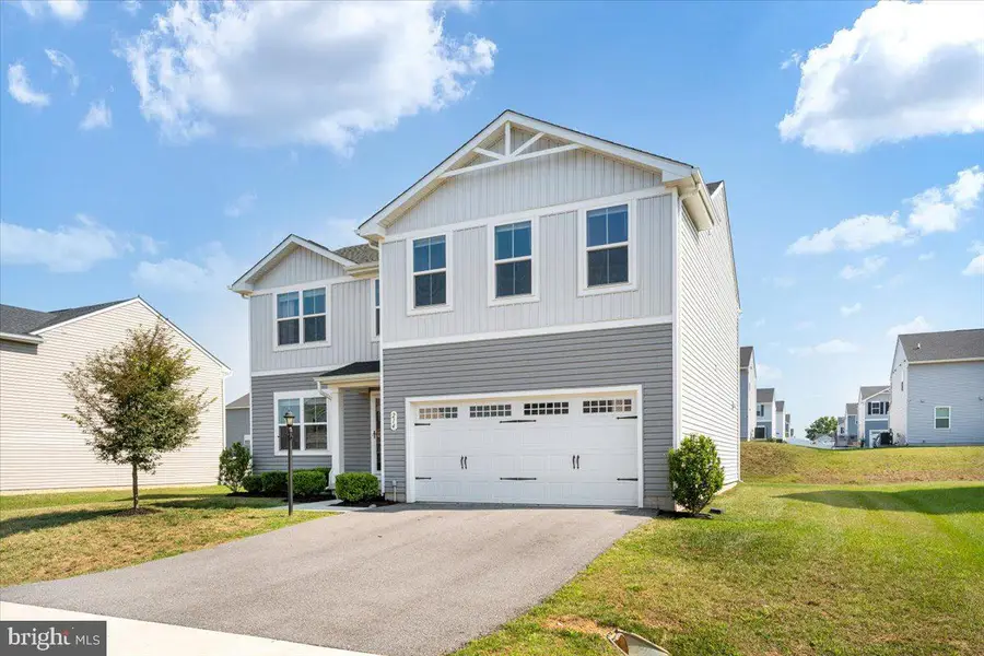 214 Otero Ln, Hedgesville, WV 25427 - #2