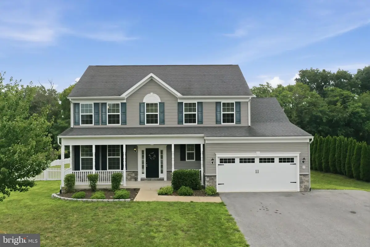 97 Portsmouth Ct, Falling Waters, WV 25419 - #1
