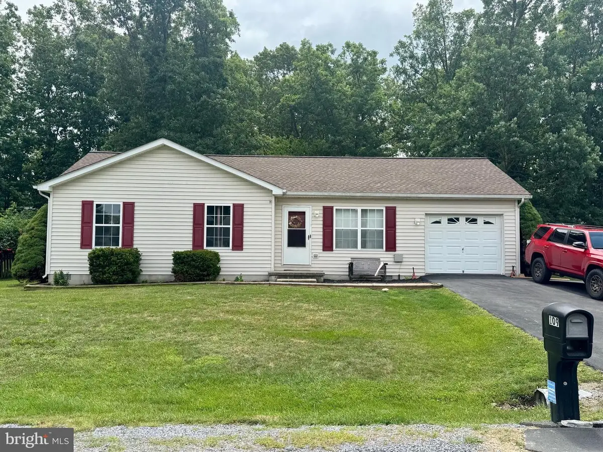 109 Thoreau Dr, Inwood, WV 25428 - #1