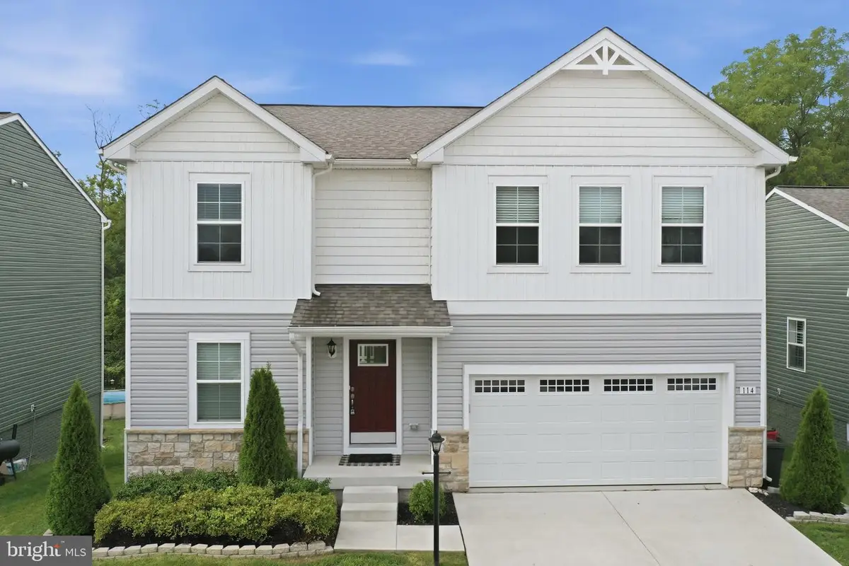 114 Belmont Pl, Falling Waters, WV 25419 - #1