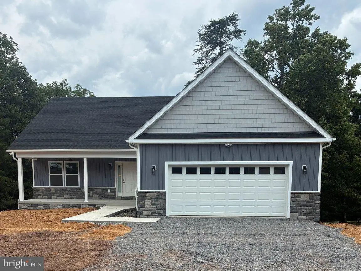 289 Wampum Ln, Hedgesville, WV 25427 - #1