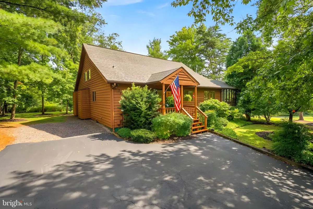 775 Tecumseh Trl, Hedgesville, WV 25427 - #1