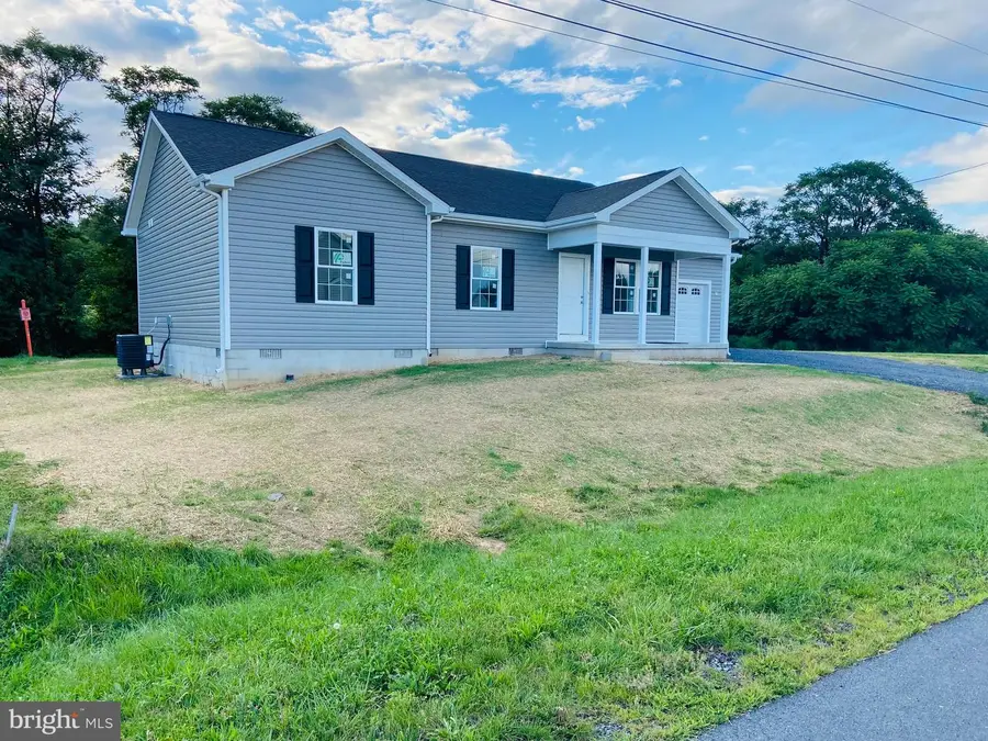 578 Wendover Dr, Bunker Hill, WV 25413 - #2