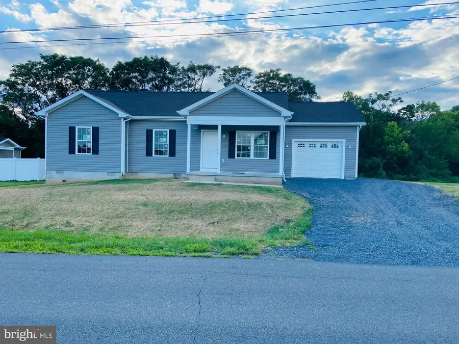 578 Wendover Dr, Bunker Hill, WV 25413 - #3