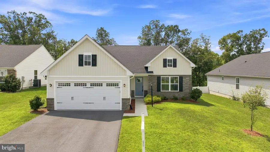 77 Alnwick Ln, Martinsburg, WV 25405 - #2
