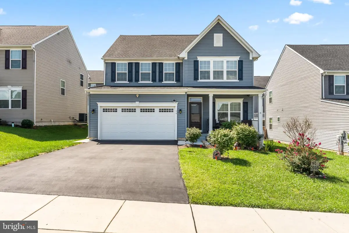 54 Vancouver Pl, Falling Waters, WV 25419 - #1