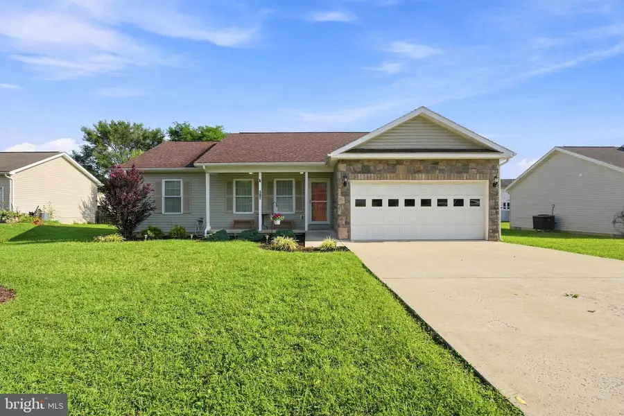 307 Close Dr, Martinsburg, WV 25404 - #2