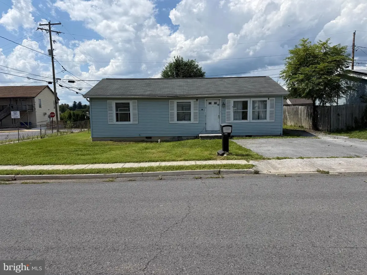 100 Ramer Ct, Martinsburg, WV 25401 - #1