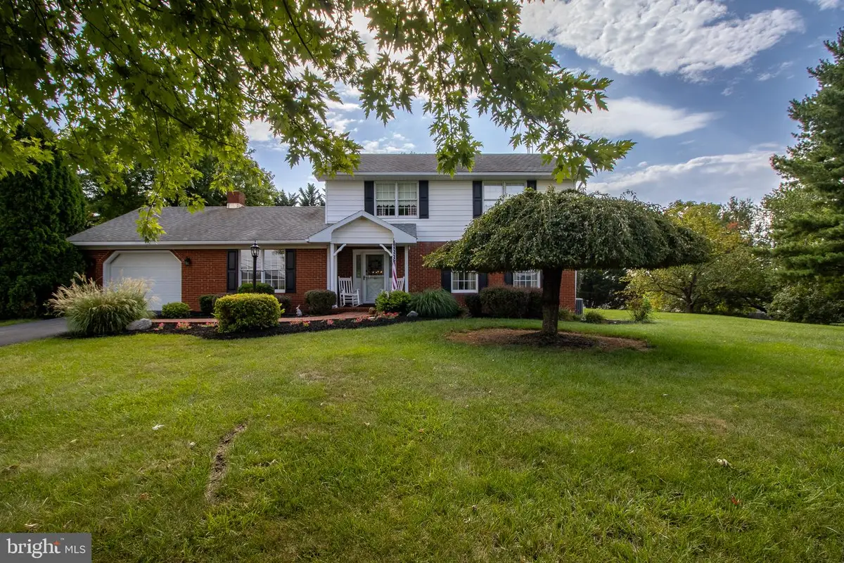 2912 Ridge Rd S, Martinsburg, WV 25403 - #1