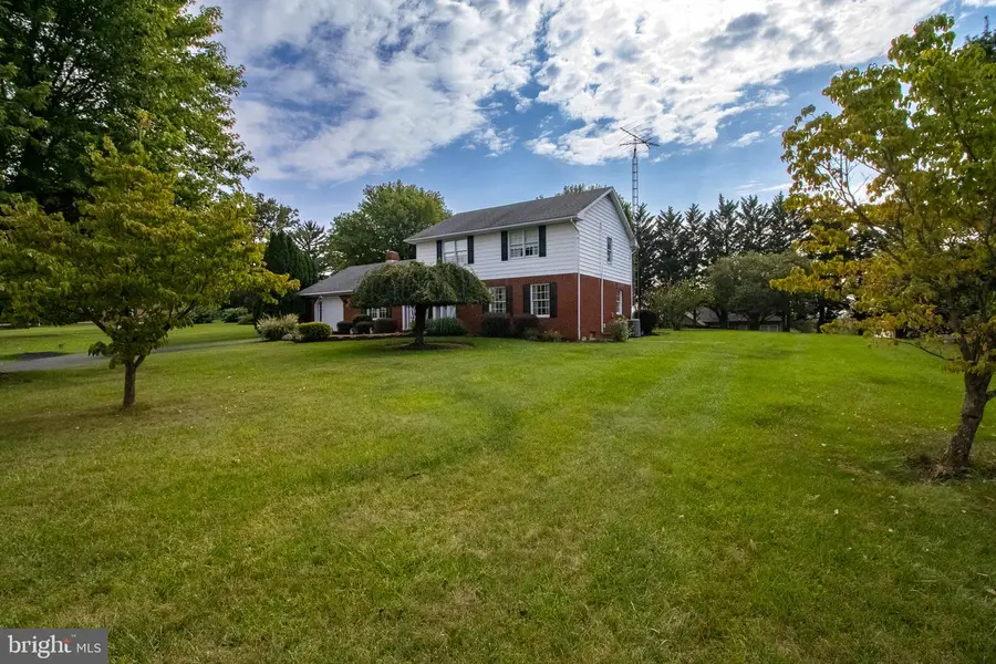 2912 Ridge Rd S, Martinsburg, WV 25403 - #2