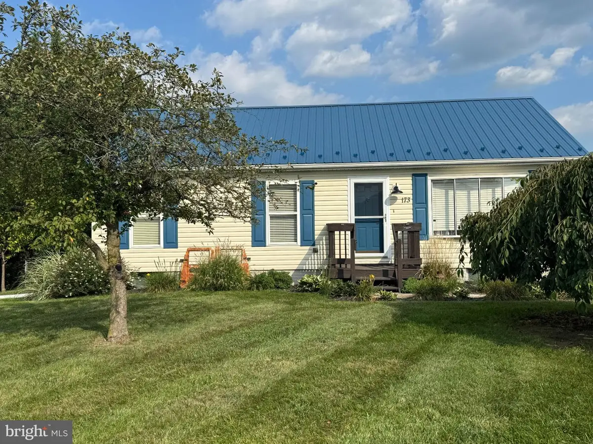 173 Crestview Dr, Martinsburg, WV 25405 - #1