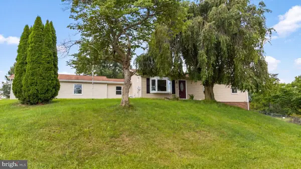 1673 Broad Ln, FALLING WATERS, WV 25419