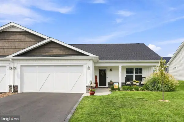 753 Dripping Dr, HEDGESVILLE, WV 25427