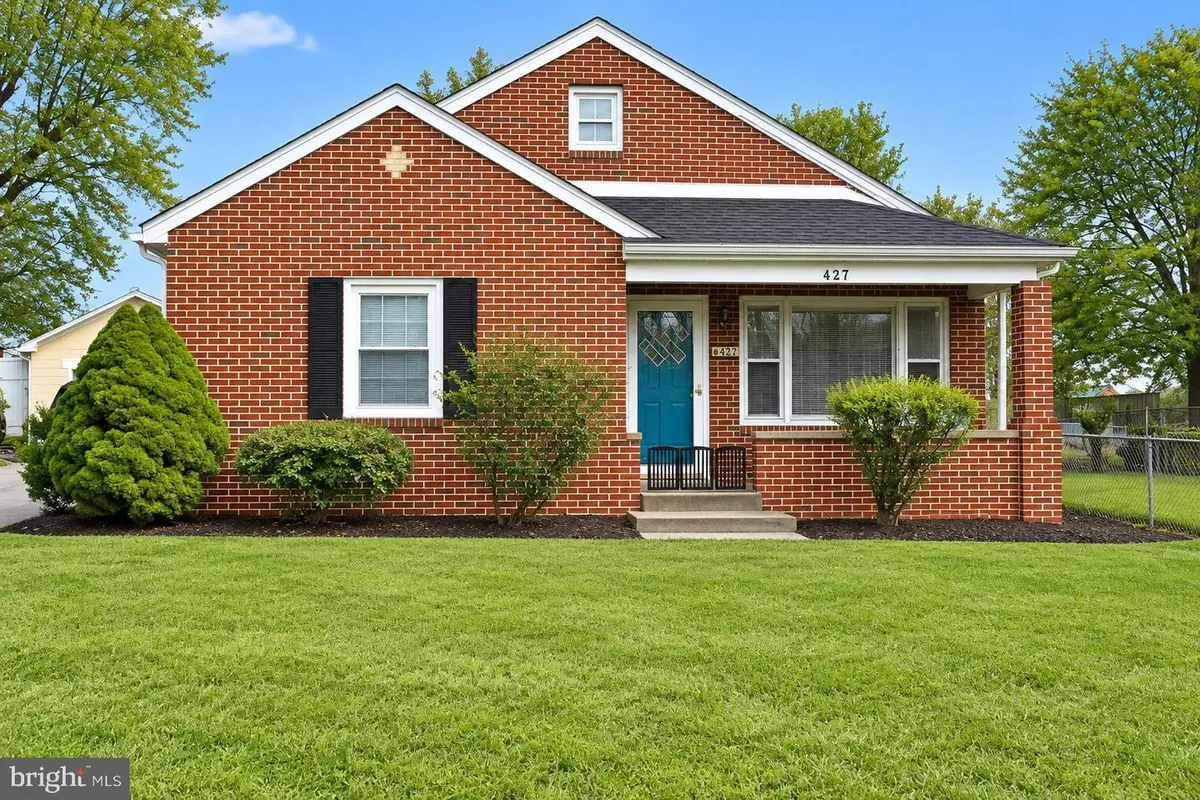427 Woodbury Ave, Martinsburg, WV 25404 - #1