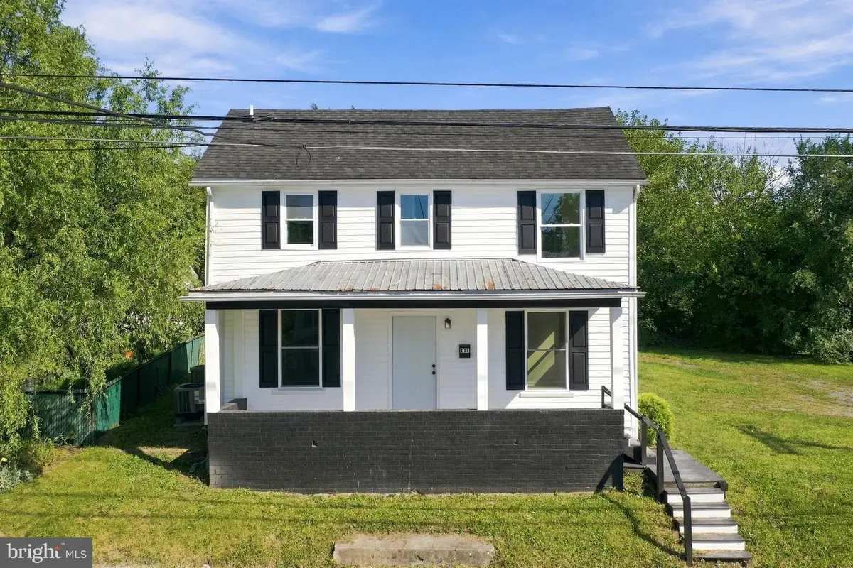 111 N High St, Martinsburg, WV 25404 - #1