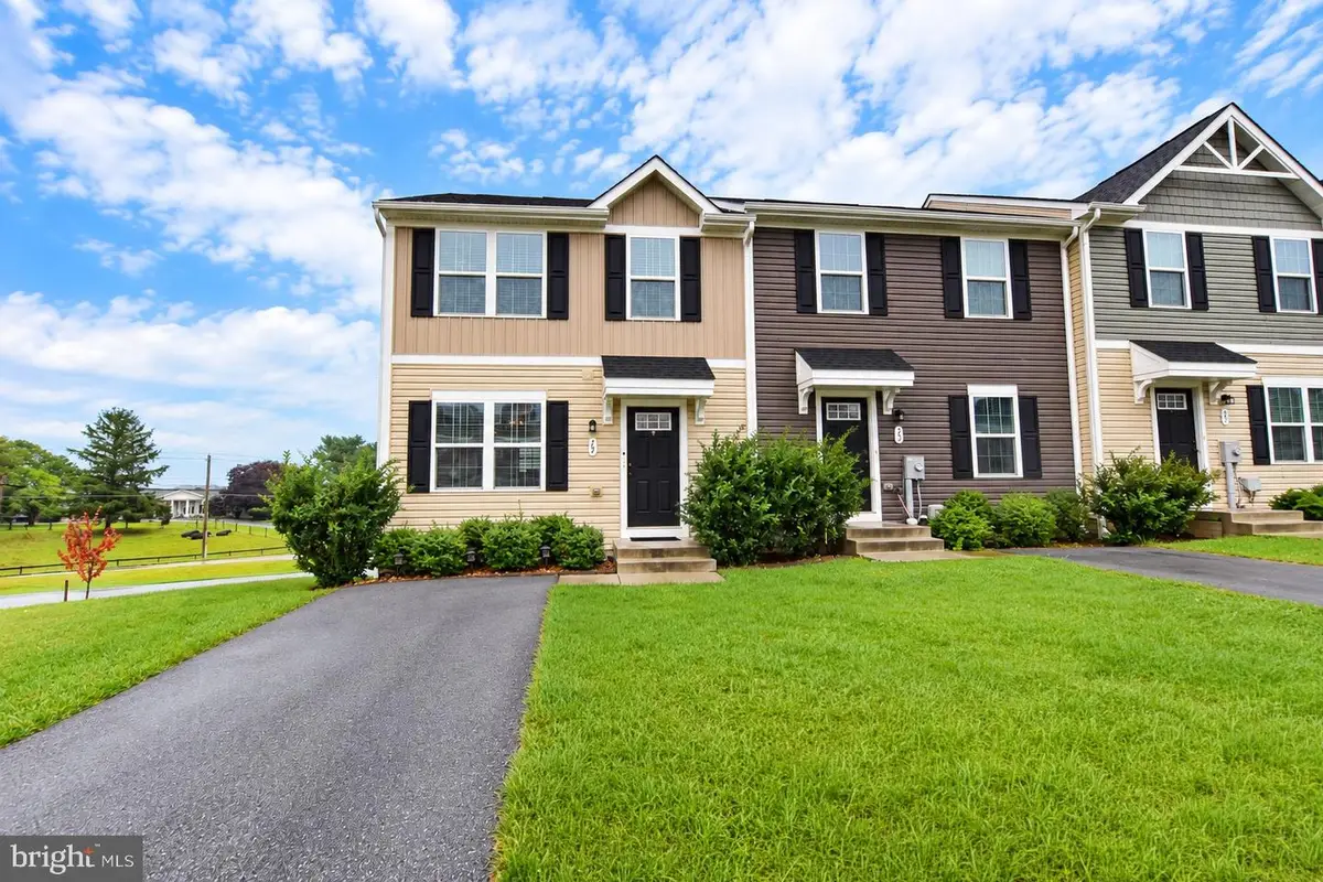19 Chincoteague Ln, Martinsburg, WV 25403 - #1