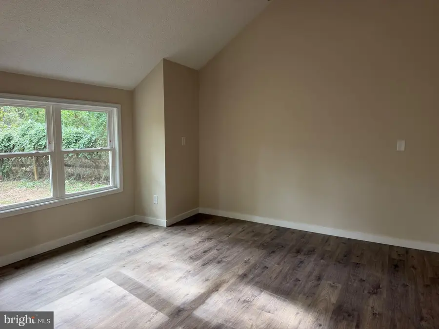 329 Persimmon Ln, Gerrardstown, WV 25420 - #2