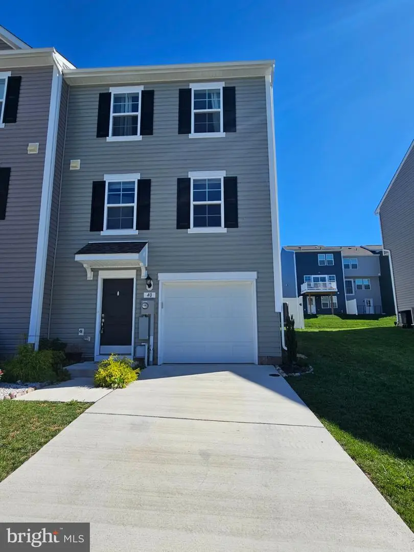40 Clifton Mnr, Falling Waters, WV 25419 - #1