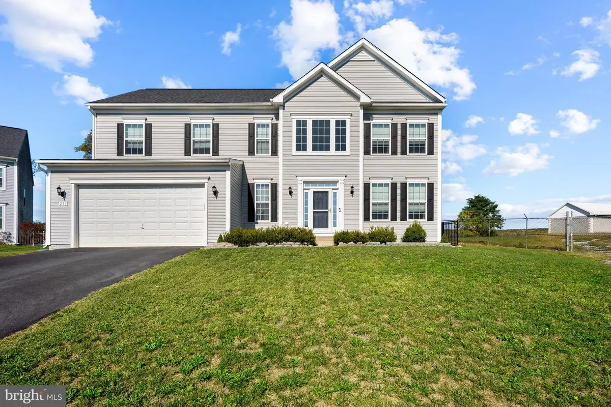 253 Twain St, Gerrardstown, WV 25420 - #1