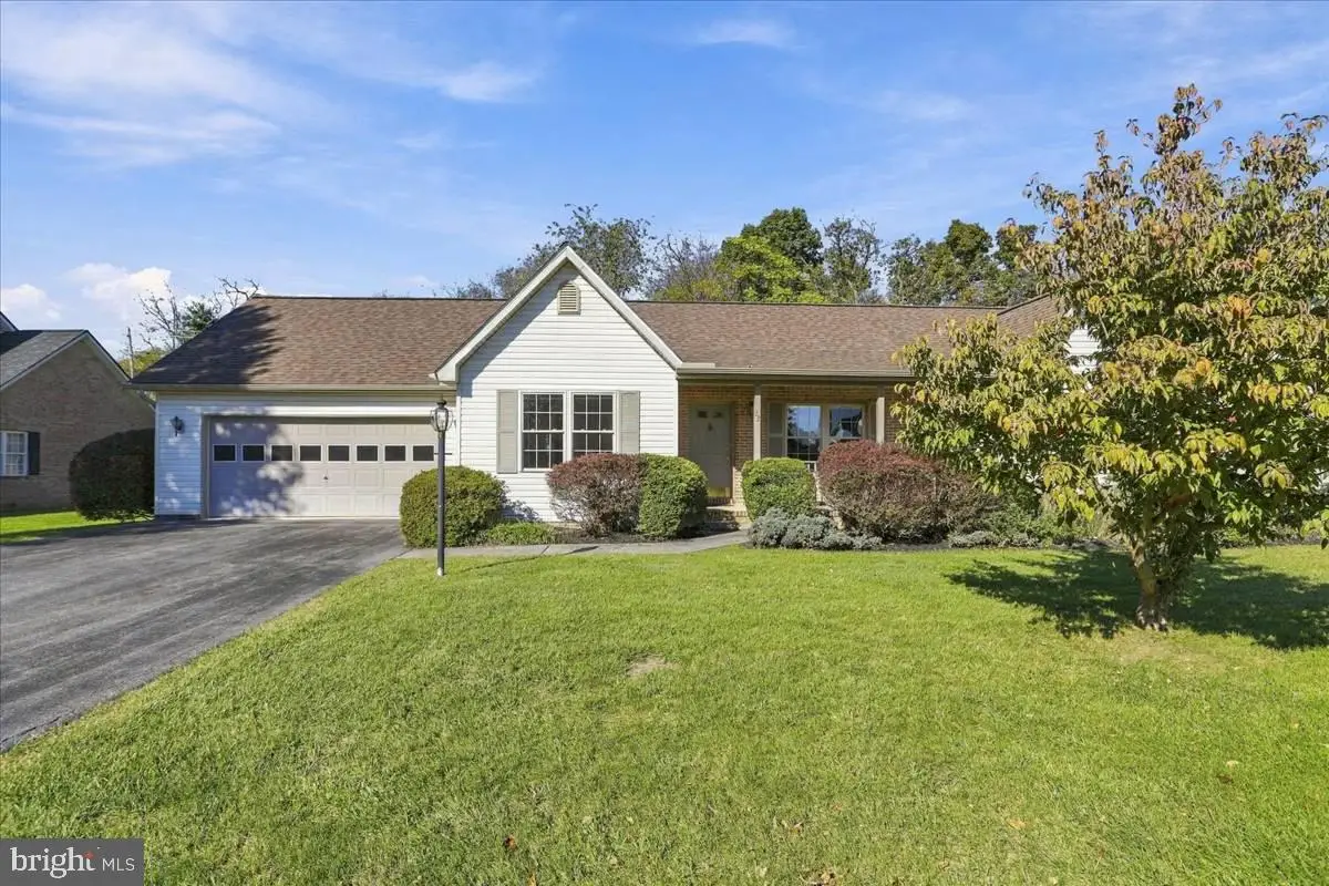 22 Colorado Ct, Falling Waters, WV 25419 - #1