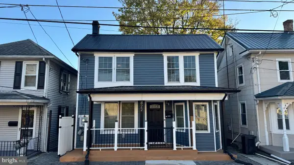 Address Withheld By Seller, MARTINSBURG, WV 25404