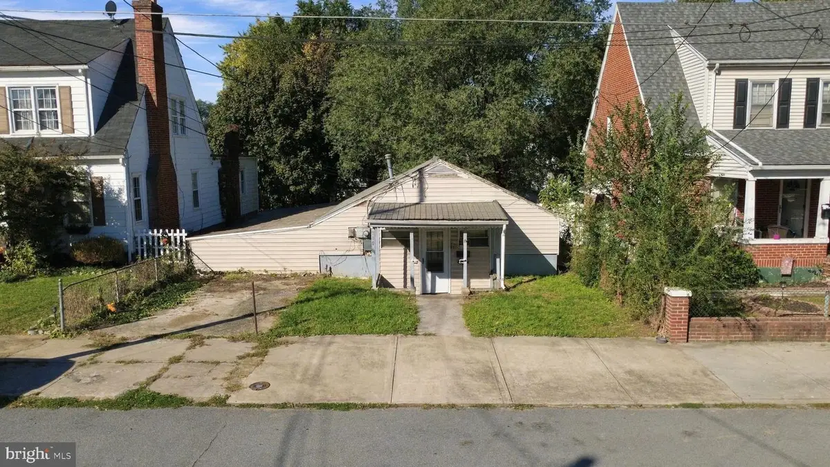 809 Virginia Ave, Martinsburg, WV 25401 - #1