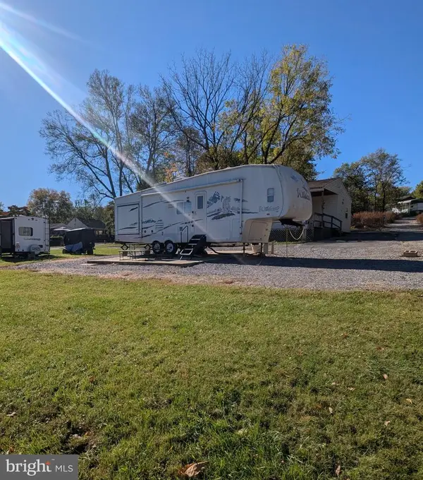 Block 87 Lot 11 Pikers Peak Rd, FALLING WATERS, WV 25419