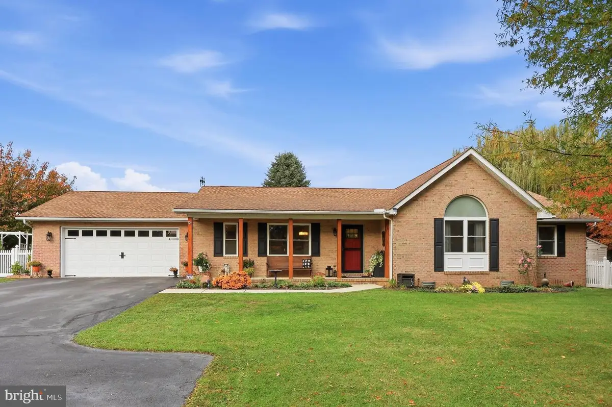 400 Holly Ln, Martinsburg, WV 25401 - #1
