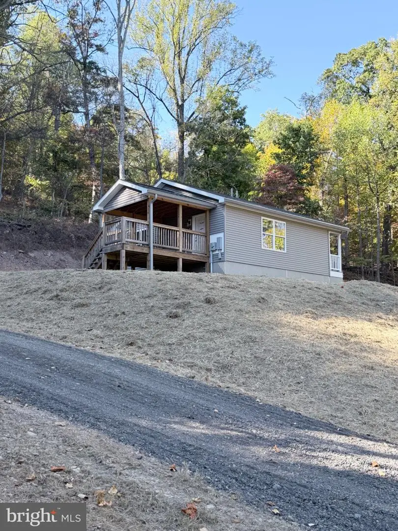 247 Dewdrop Ln, Hedgesville, WV 25427 - #2