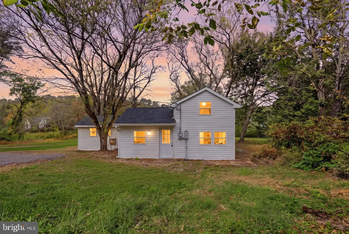 306 S Mary St, Hedgesville, WV 25427 - #1
