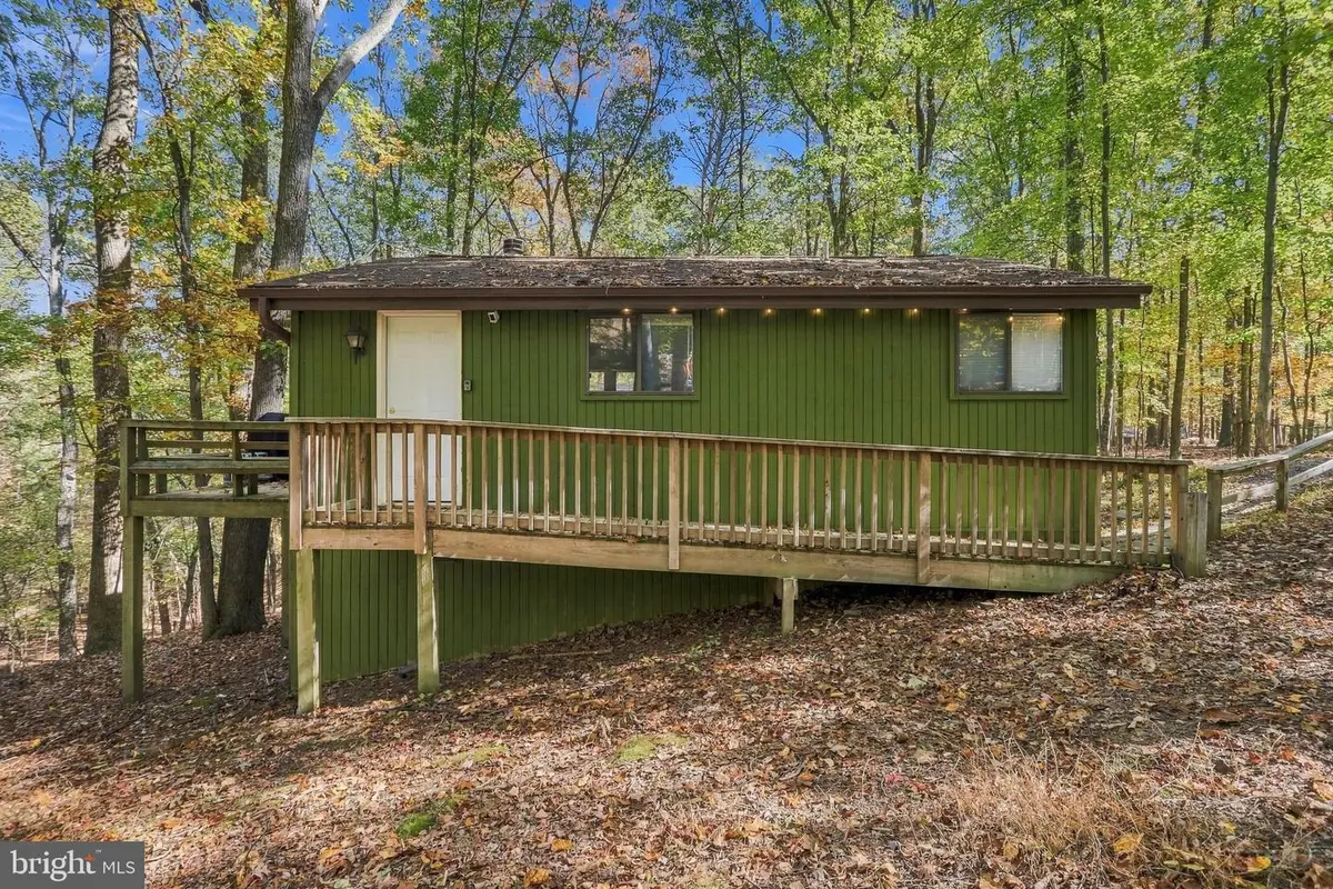 20 Shawnee Trl, Hedgesville, WV 25427 - #1