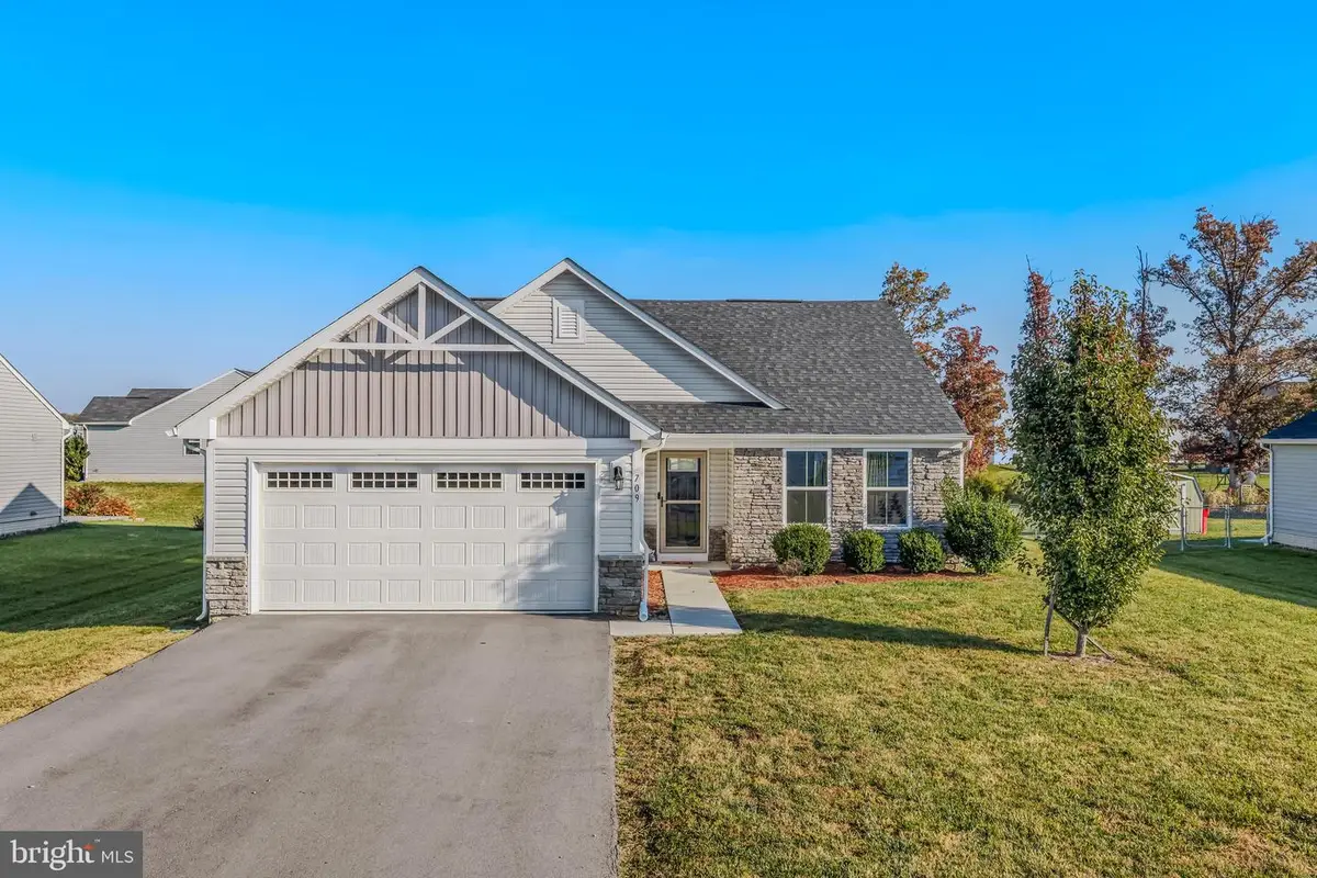 709 Switchgrass Ct, Bunker Hill, WV 25413 - #1