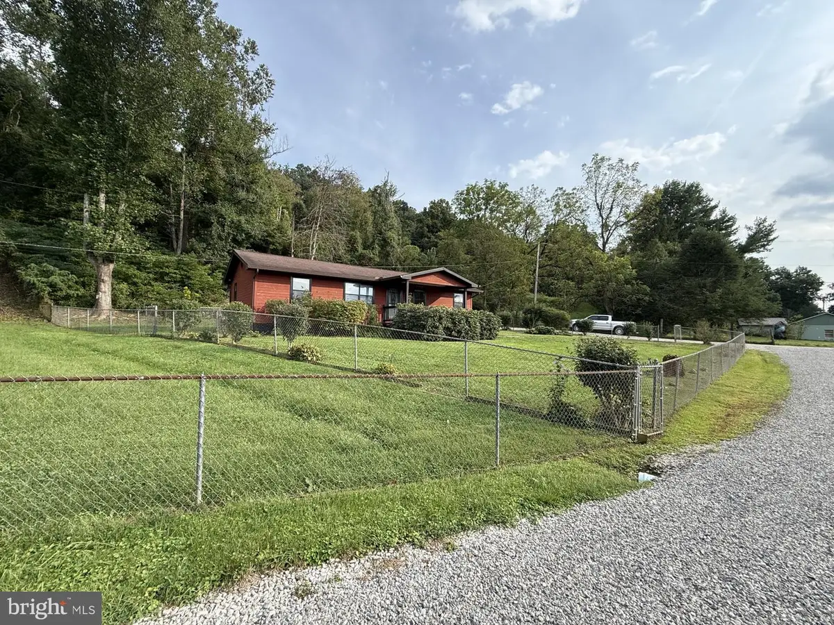 142 Old Route 2, Lesage, WV 25537 - #1