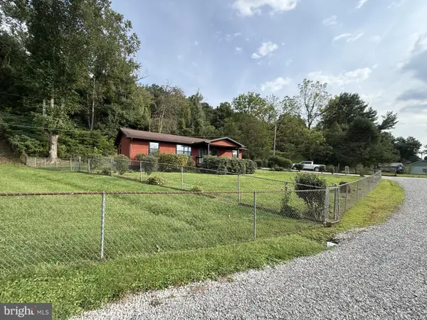 142 Old Route 2, LESAGE, WV 25537